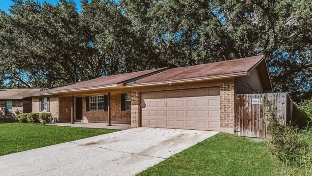 6051 North Gulf Road, Jacksonville, FL 32244